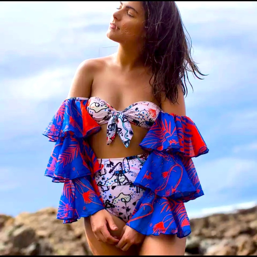 New Monokini Swimsuit with accent sleeves